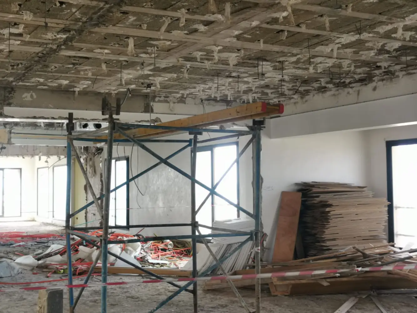 ESSAI DE CHARGEMENT DE LA DALLE (2)