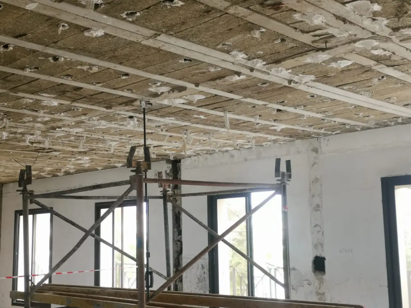 ESSAI DE CHARGEMENT DE LA DALLE (2)