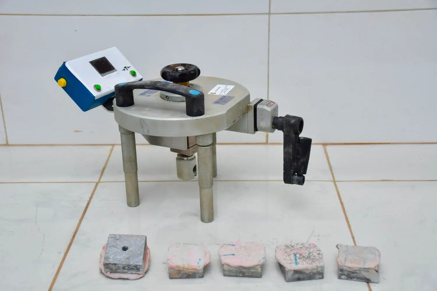 Essais sur Matériaux de Construction