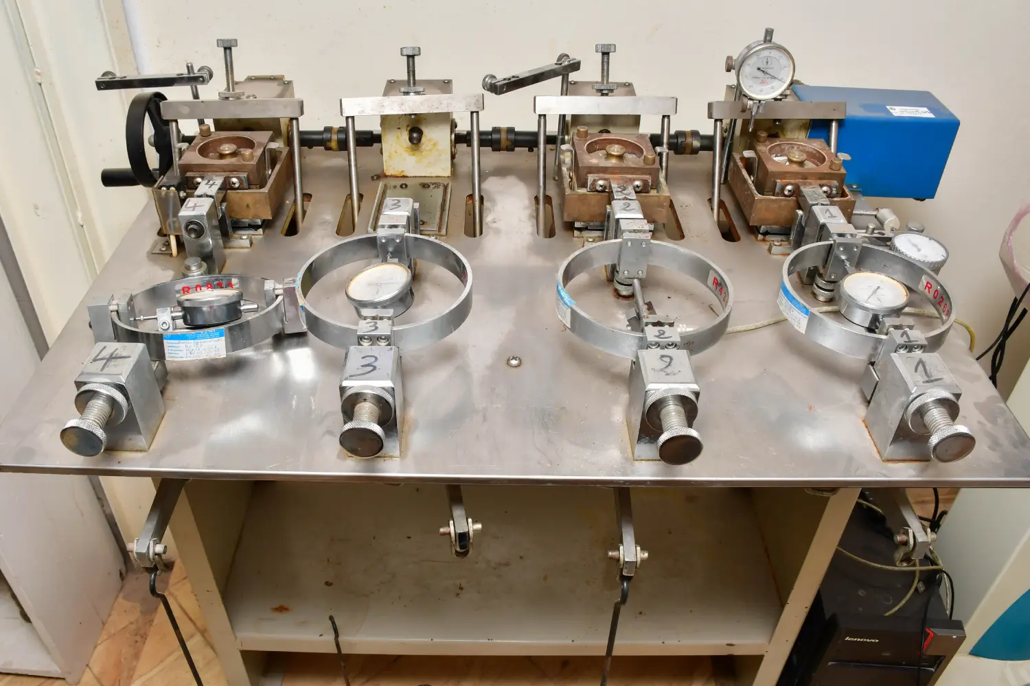 Équipements pour Essais Mécaniques